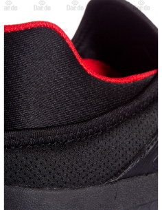 Chaussures "Action" Noires Daedo