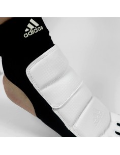 Pitaines taekwondo adidas