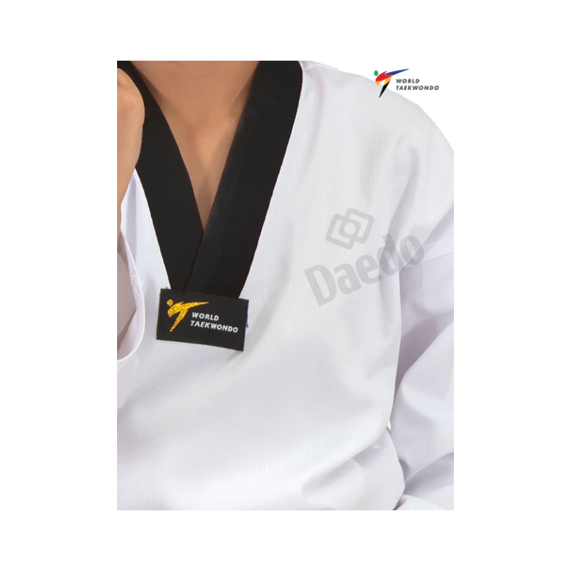 WT dobok met zwarte kraag